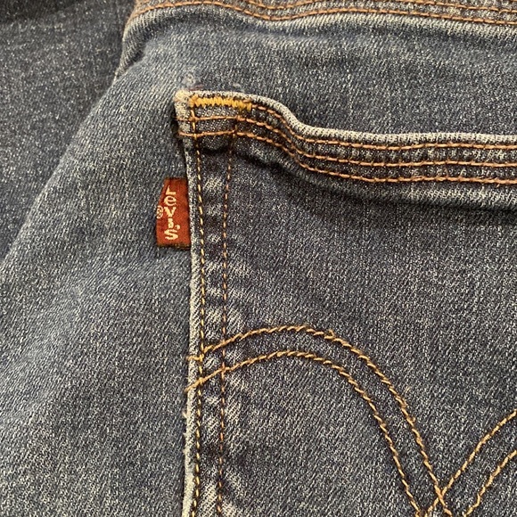 Levi’s Jeans - Picture 3 of 5